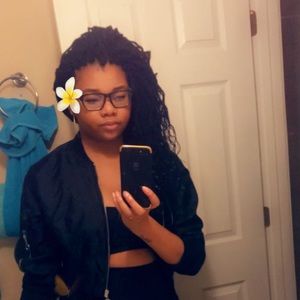 Meet your Posher, Asia